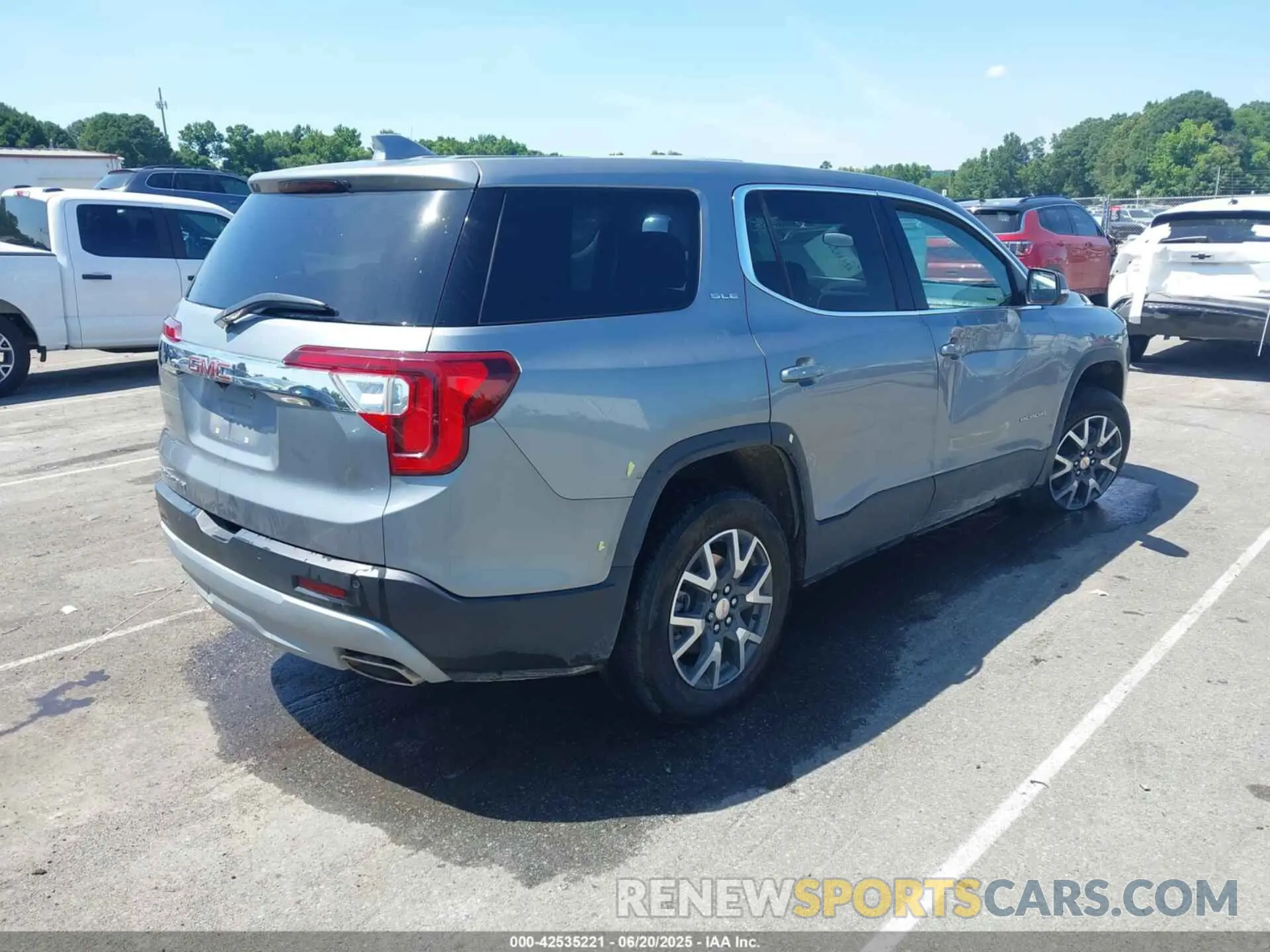 4 Photograph of a damaged car 1GKKNKL44PZ200362 GMC ACADIA 2023