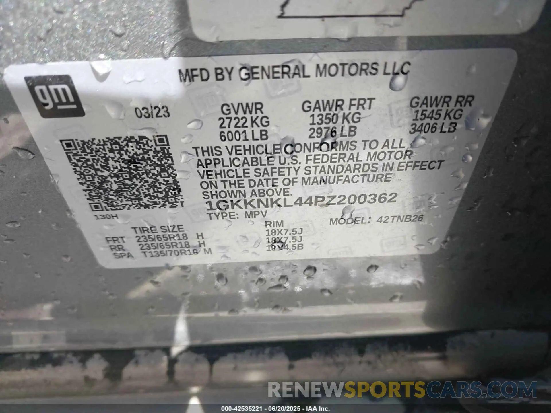 9 Photograph of a damaged car 1GKKNKL44PZ200362 GMC ACADIA 2023
