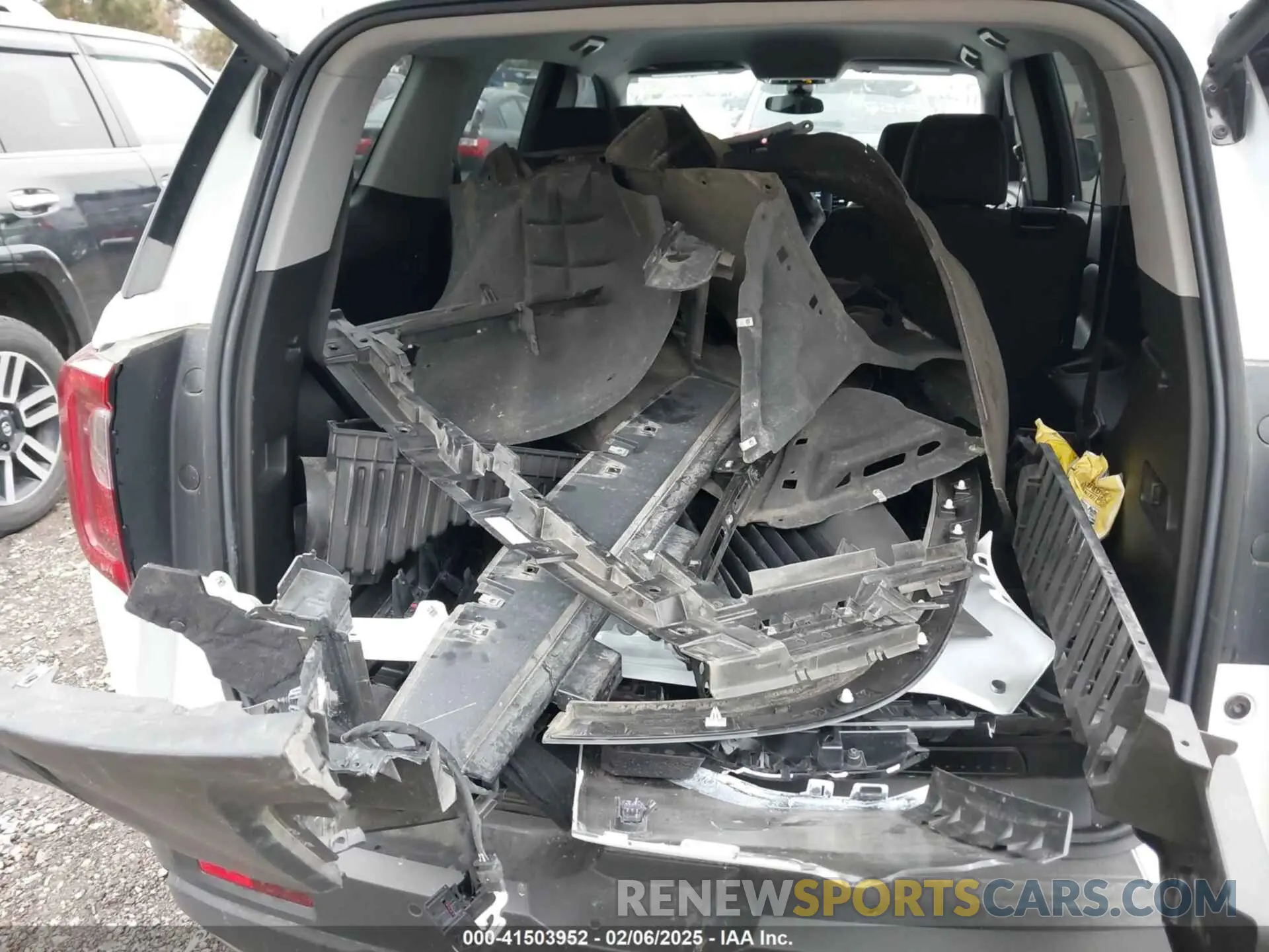 12 Photograph of a damaged car 1GKKNKL46PZ202405 GMC ACADIA 2023