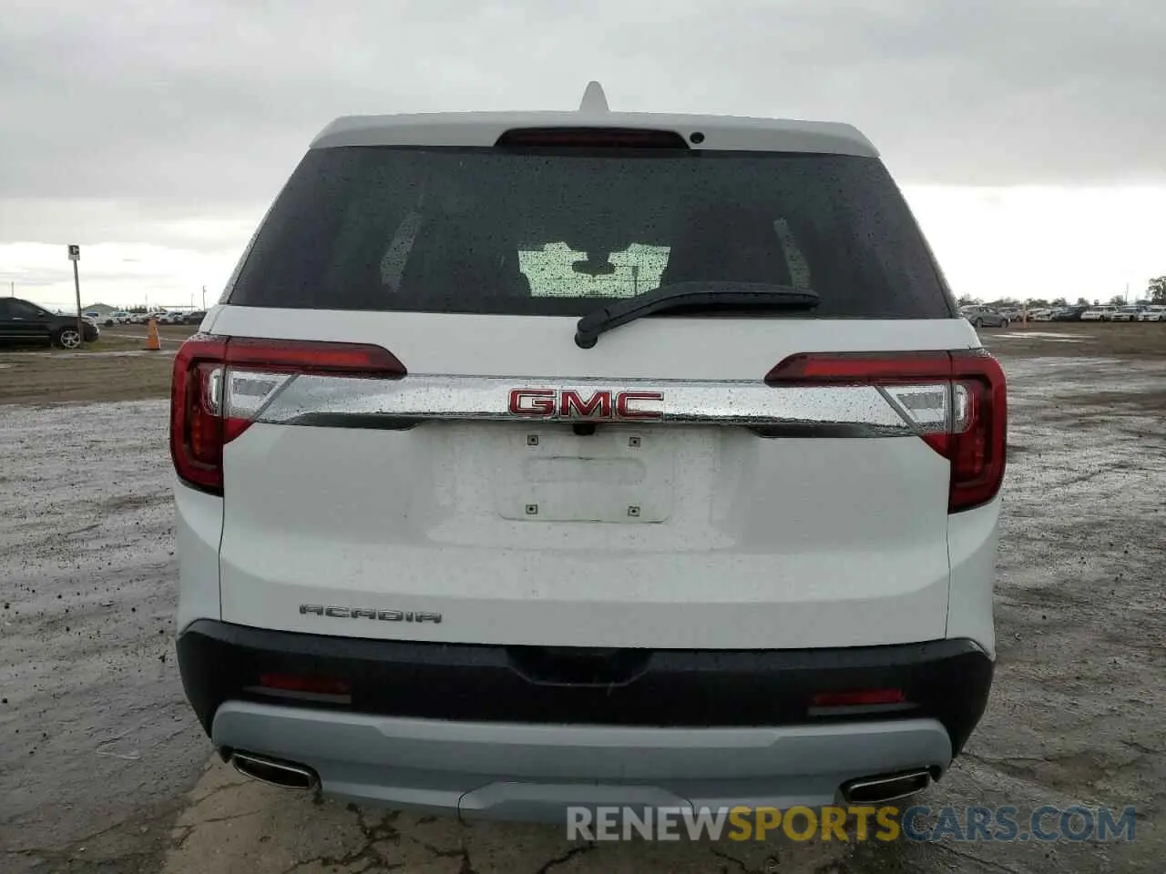 6 Photograph of a damaged car 1GKKNKL47PZ225448 GMC ACADIA 2023