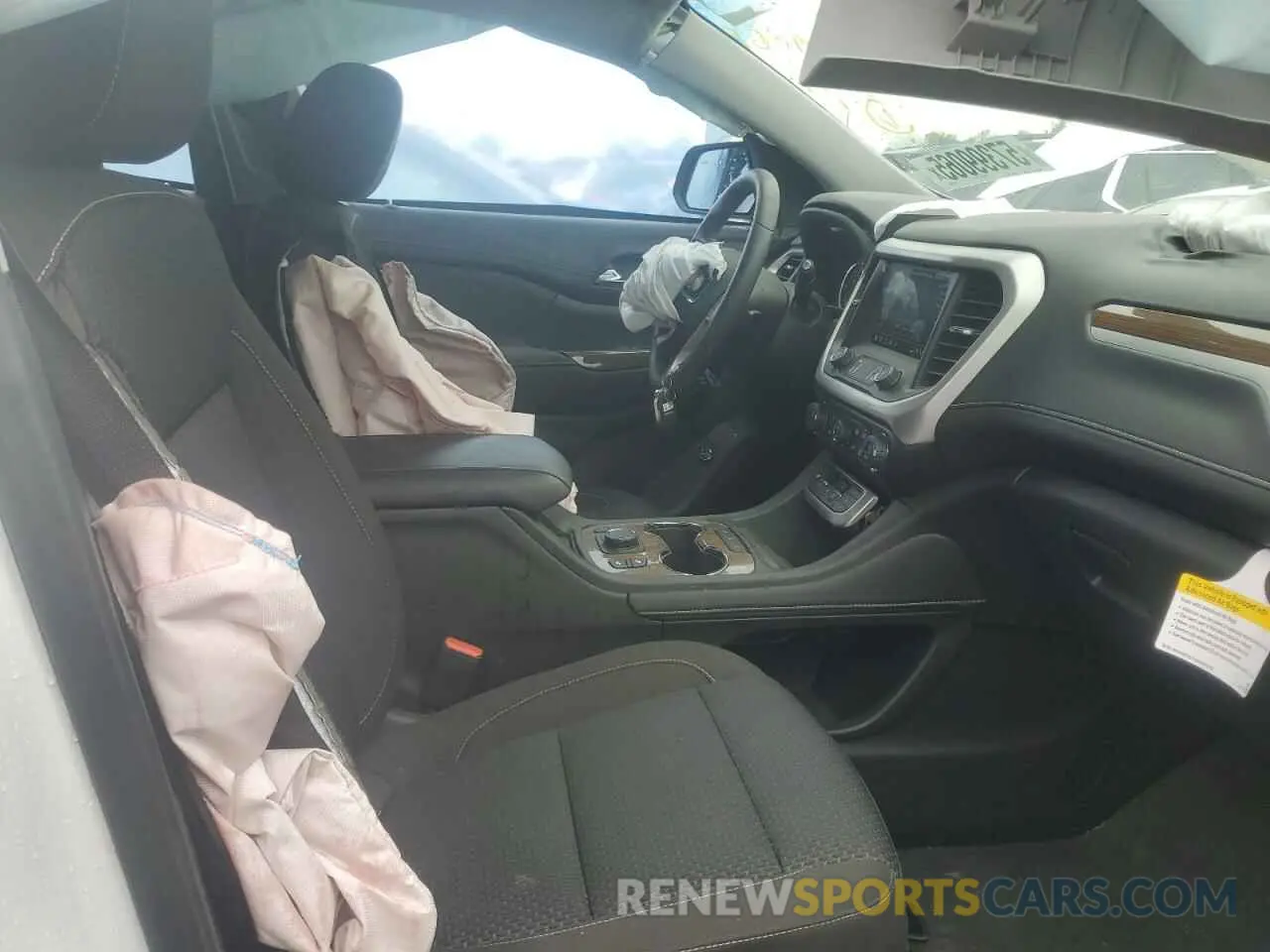 7 Photograph of a damaged car 1GKKNKL47PZ266226 GMC ACADIA 2023