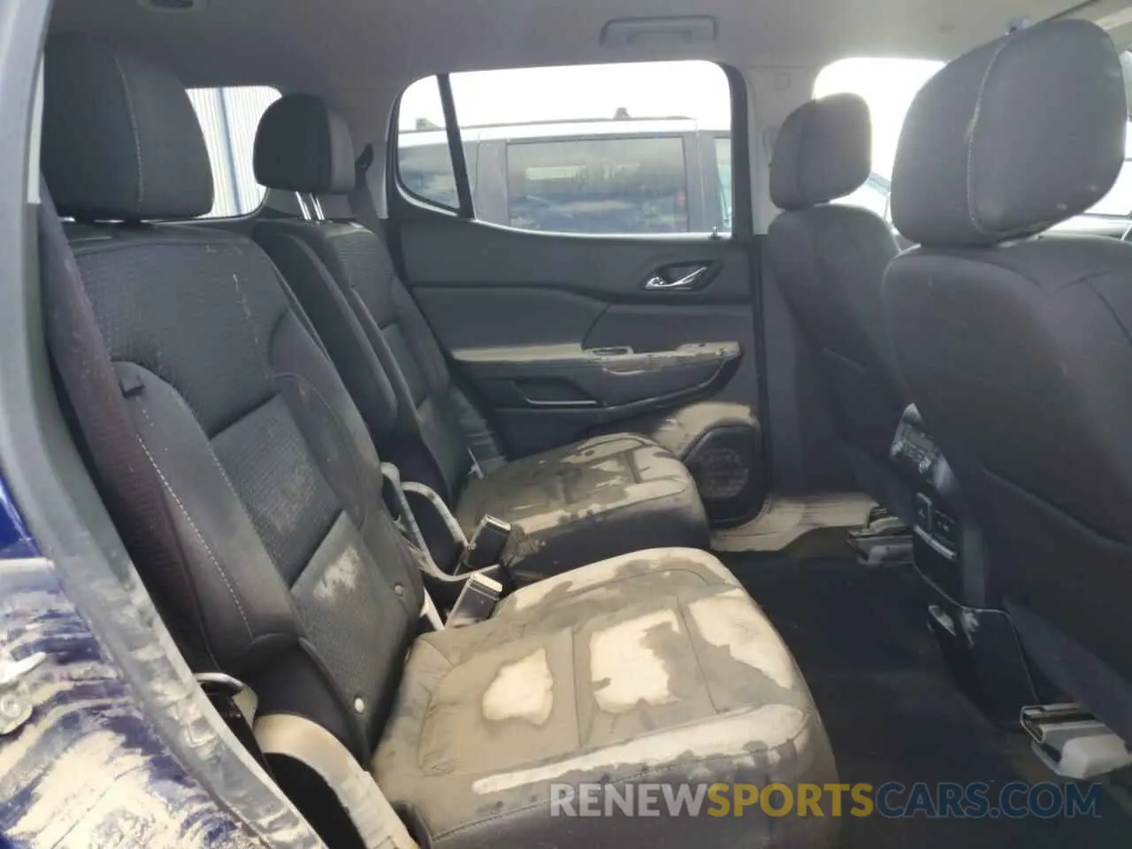 11 Photograph of a damaged car 1GKKNKL48PZ211333 GMC ACADIA 2023