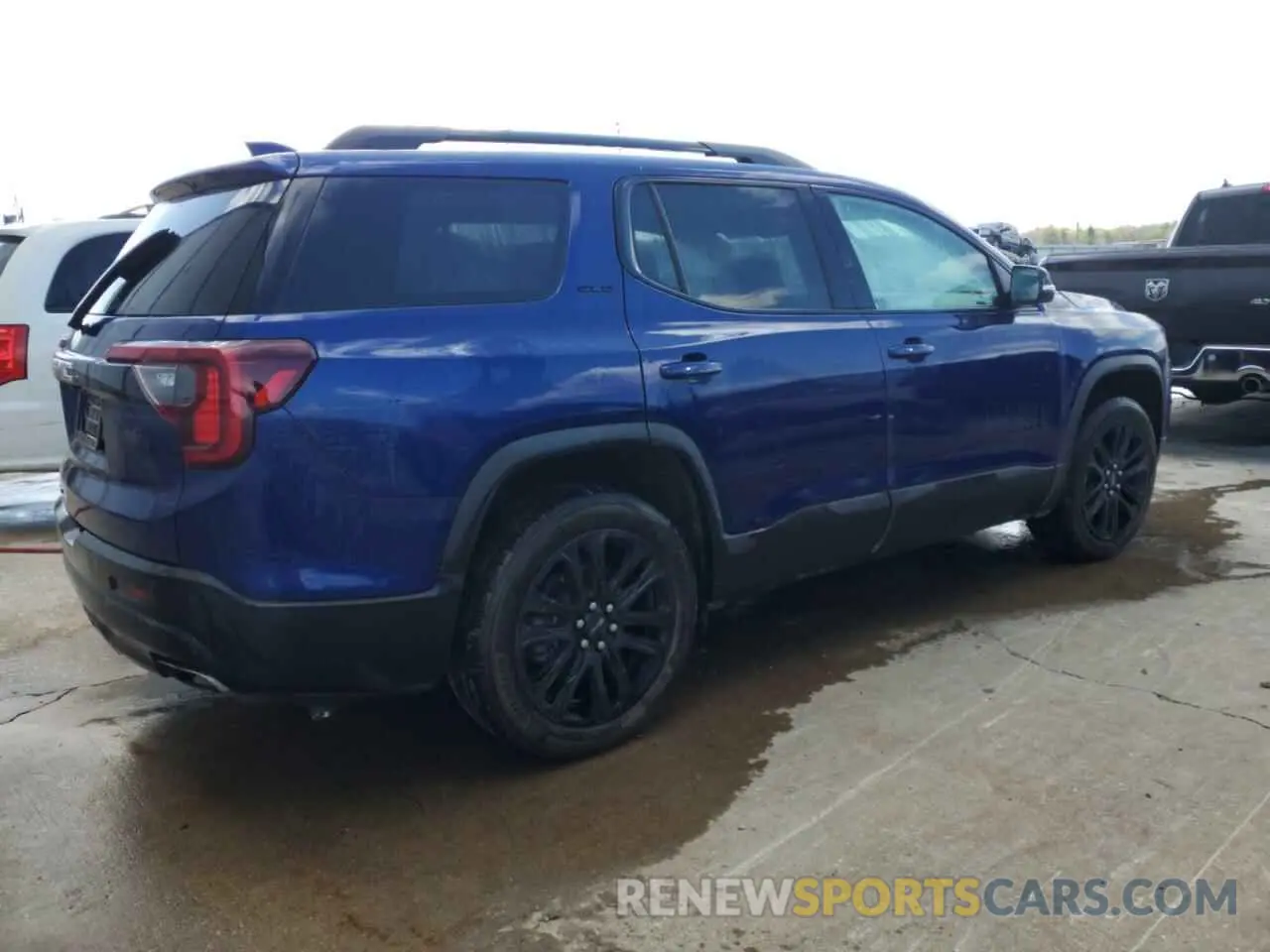 3 Photograph of a damaged car 1GKKNKL48PZ211333 GMC ACADIA 2023