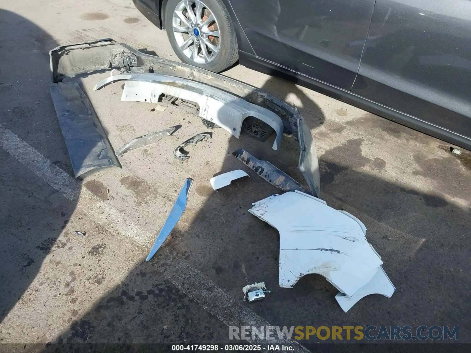 12 Photograph of a damaged car 1GKKNKL4XPZ114733 GMC ACADIA 2023