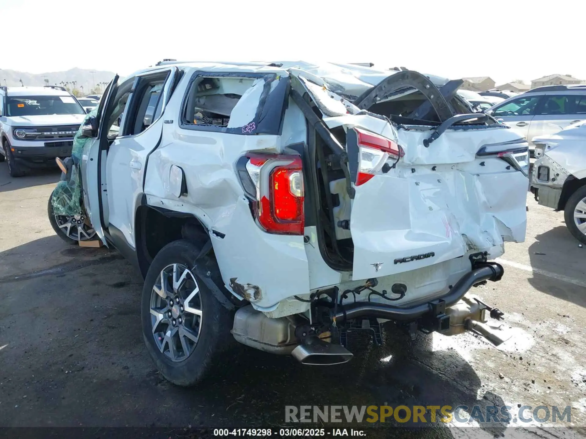 3 Photograph of a damaged car 1GKKNKL4XPZ114733 GMC ACADIA 2023