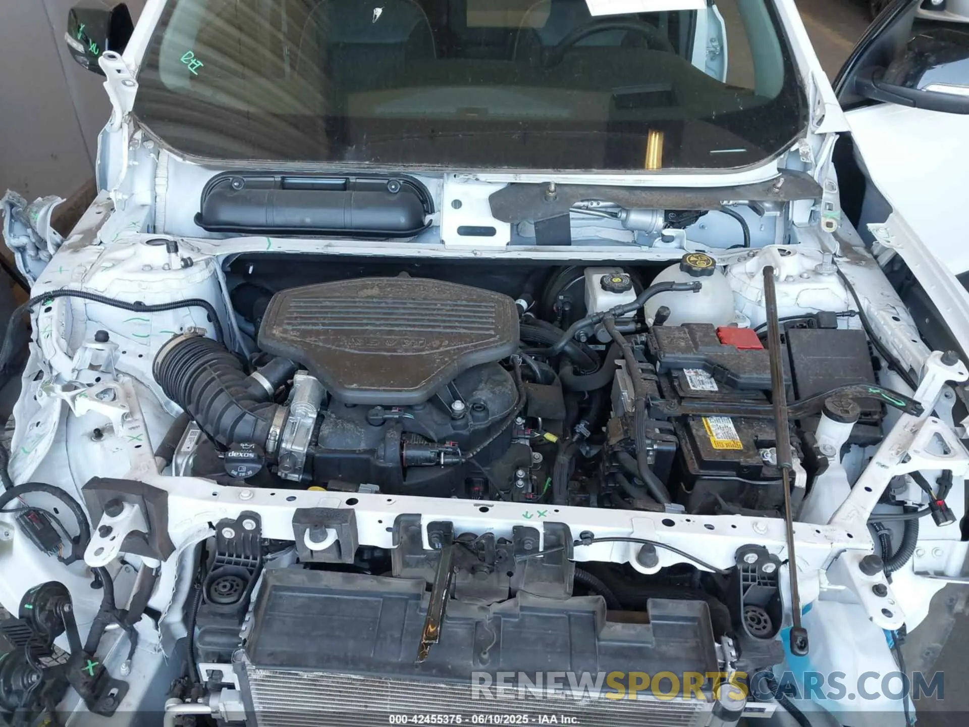 10 Photograph of a damaged car 1GKKNLLS1PZ203854 GMC ACADIA 2023