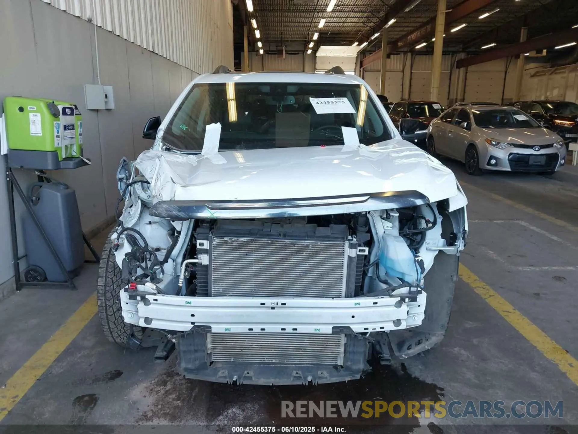13 Photograph of a damaged car 1GKKNLLS1PZ203854 GMC ACADIA 2023