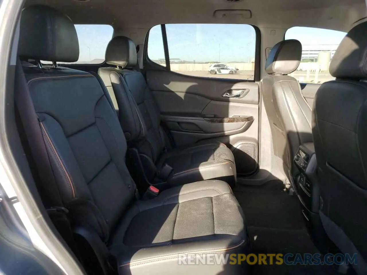 11 Photograph of a damaged car 1GKKNLLS3PZ203970 GMC ACADIA 2023
