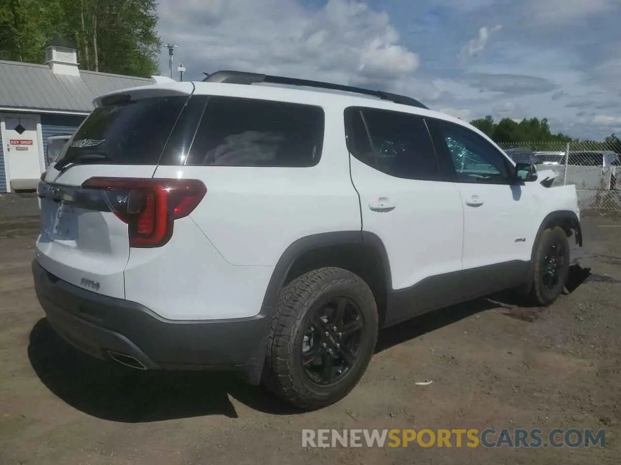 3 Photograph of a damaged car 1GKKNLLS4PZ165679 GMC ACADIA 2023