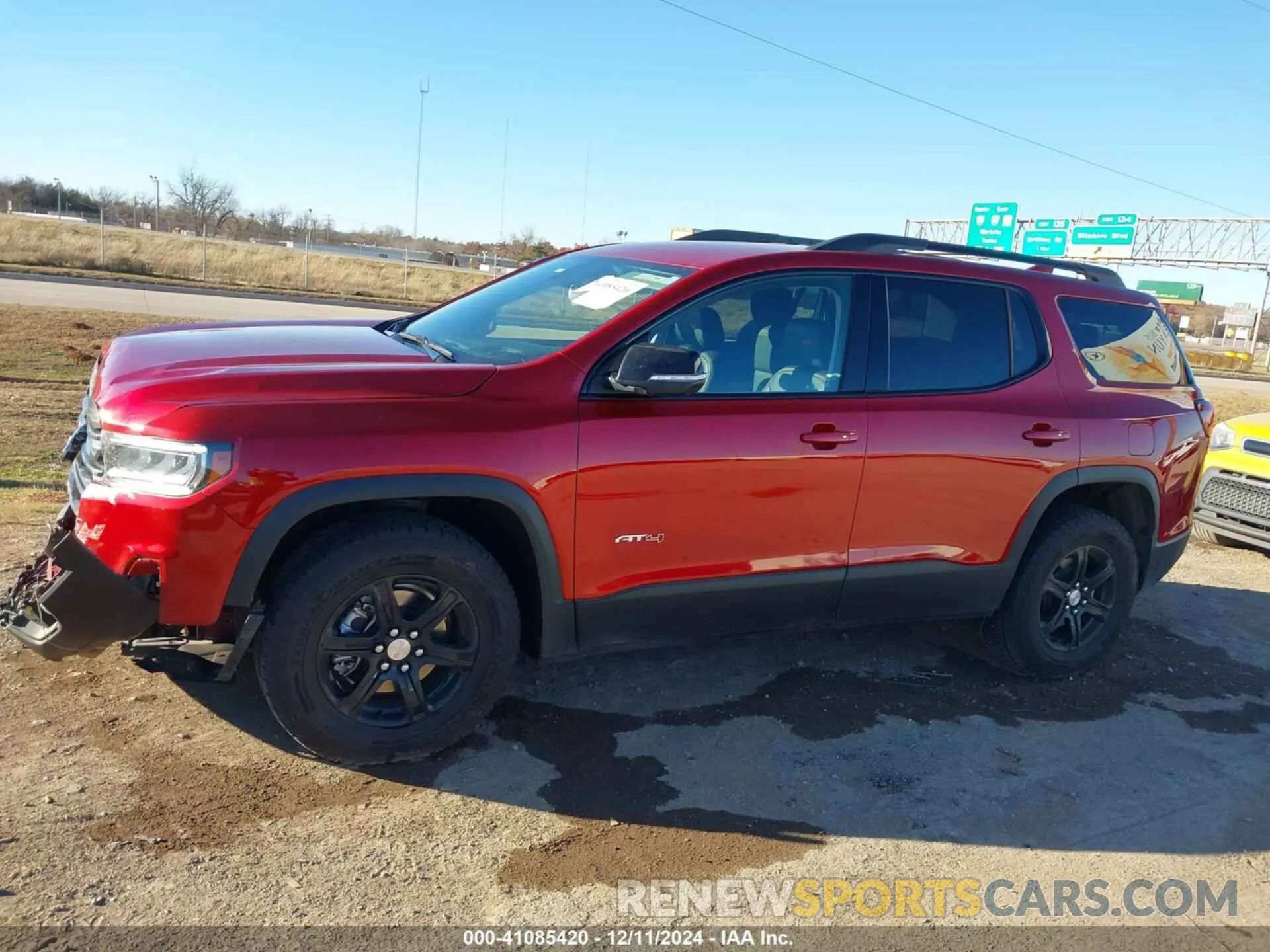 14 Photograph of a damaged car 1GKKNLLS5PZ180580 GMC ACADIA 2023