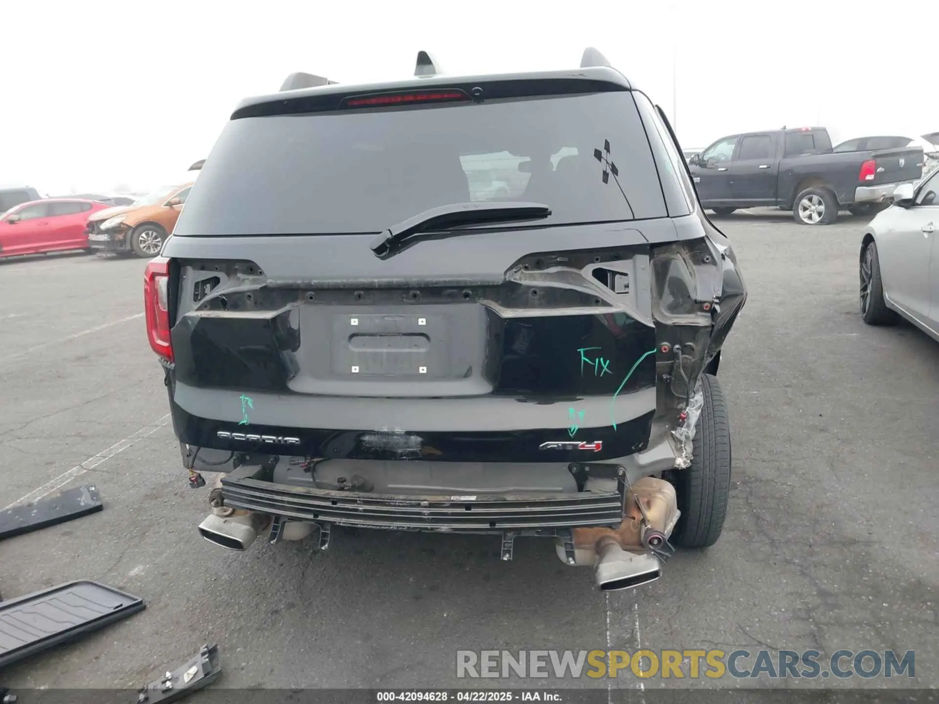 17 Photograph of a damaged car 1GKKNLLS6PZ260146 GMC ACADIA 2023