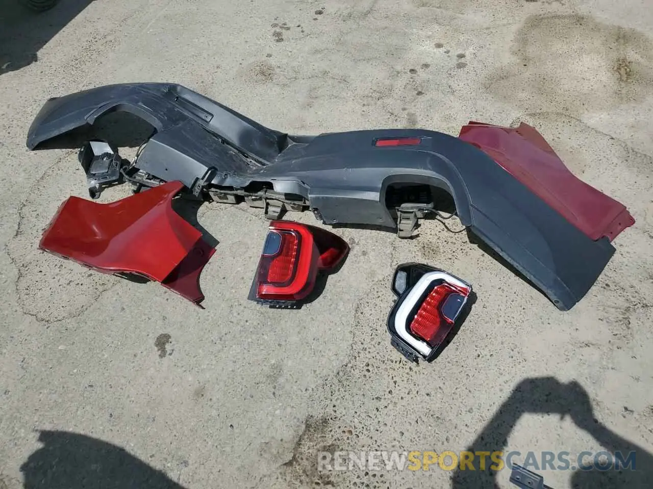 13 Photograph of a damaged car 1GKKNLLS9PZ254387 GMC ACADIA 2023