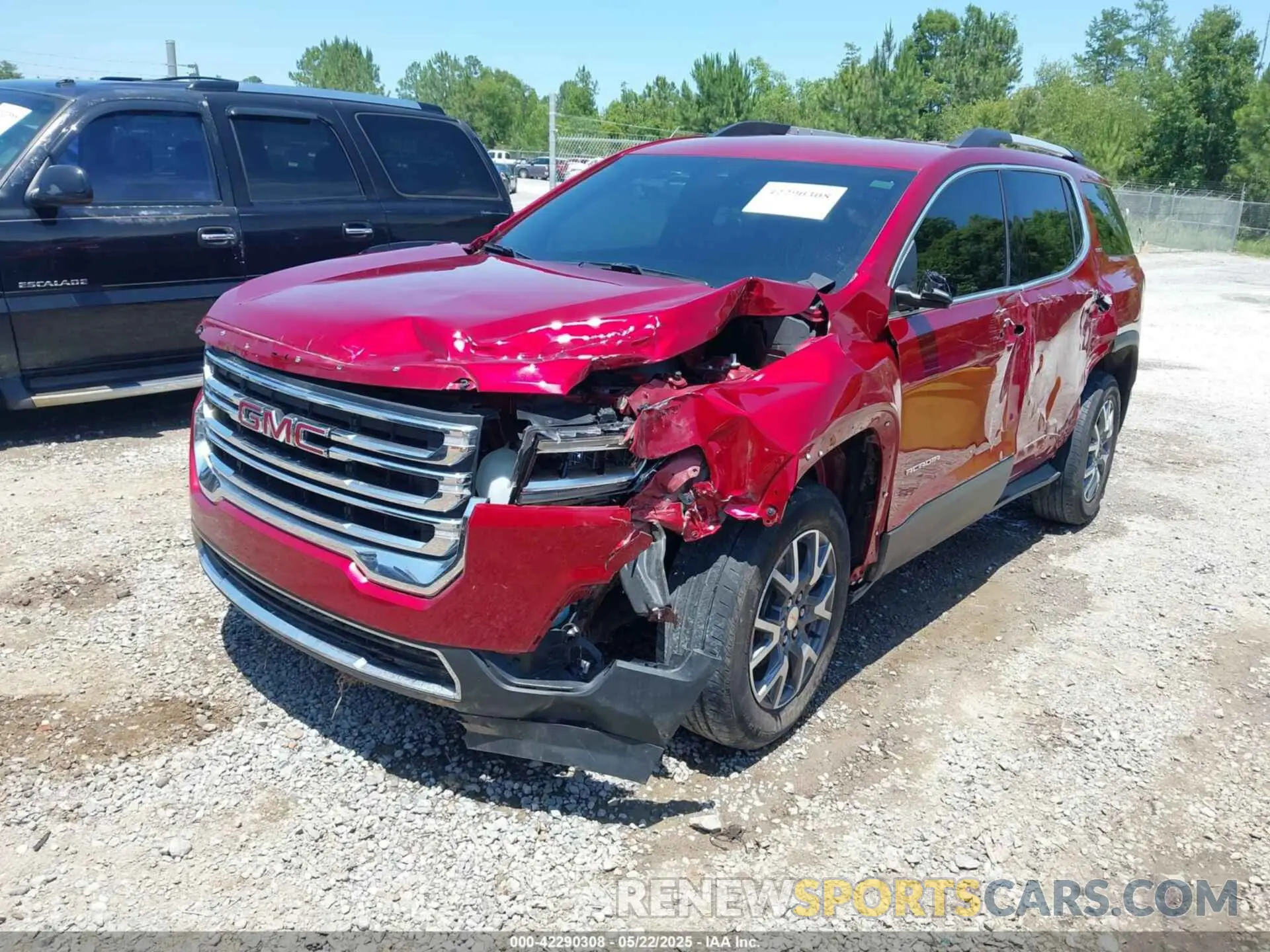 2 Photograph of a damaged car 1GKKNML41PZ226123 GMC ACADIA 2023
