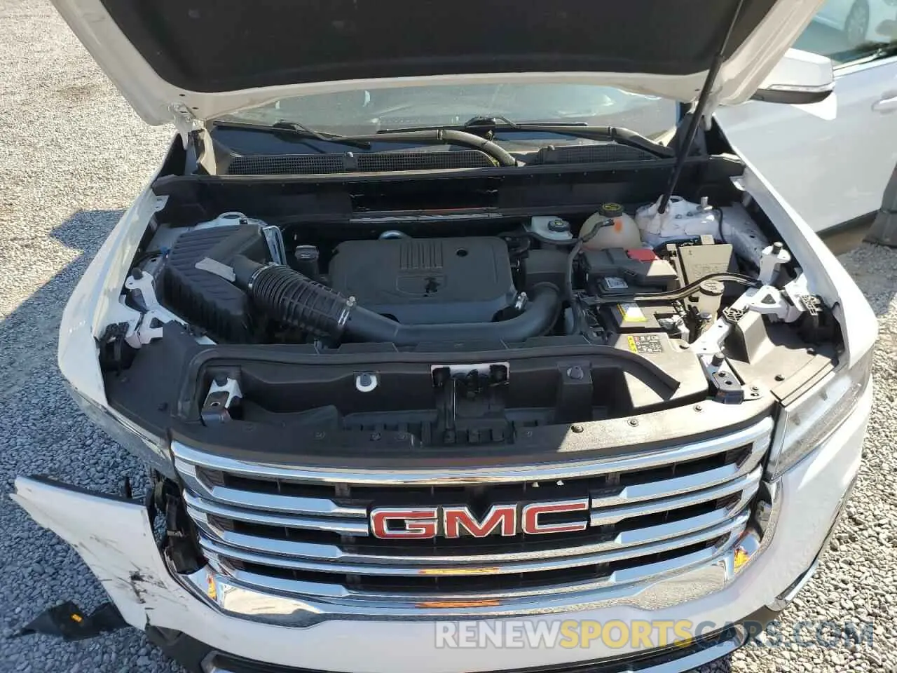 13 Photograph of a damaged car 1GKKNML41PZ238143 GMC ACADIA 2023