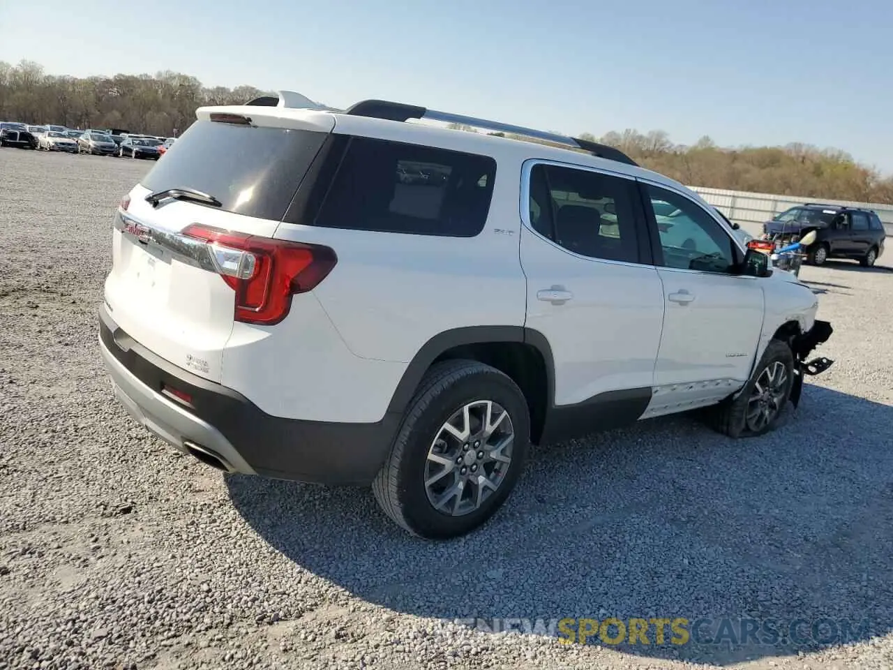 3 Photograph of a damaged car 1GKKNML41PZ238143 GMC ACADIA 2023