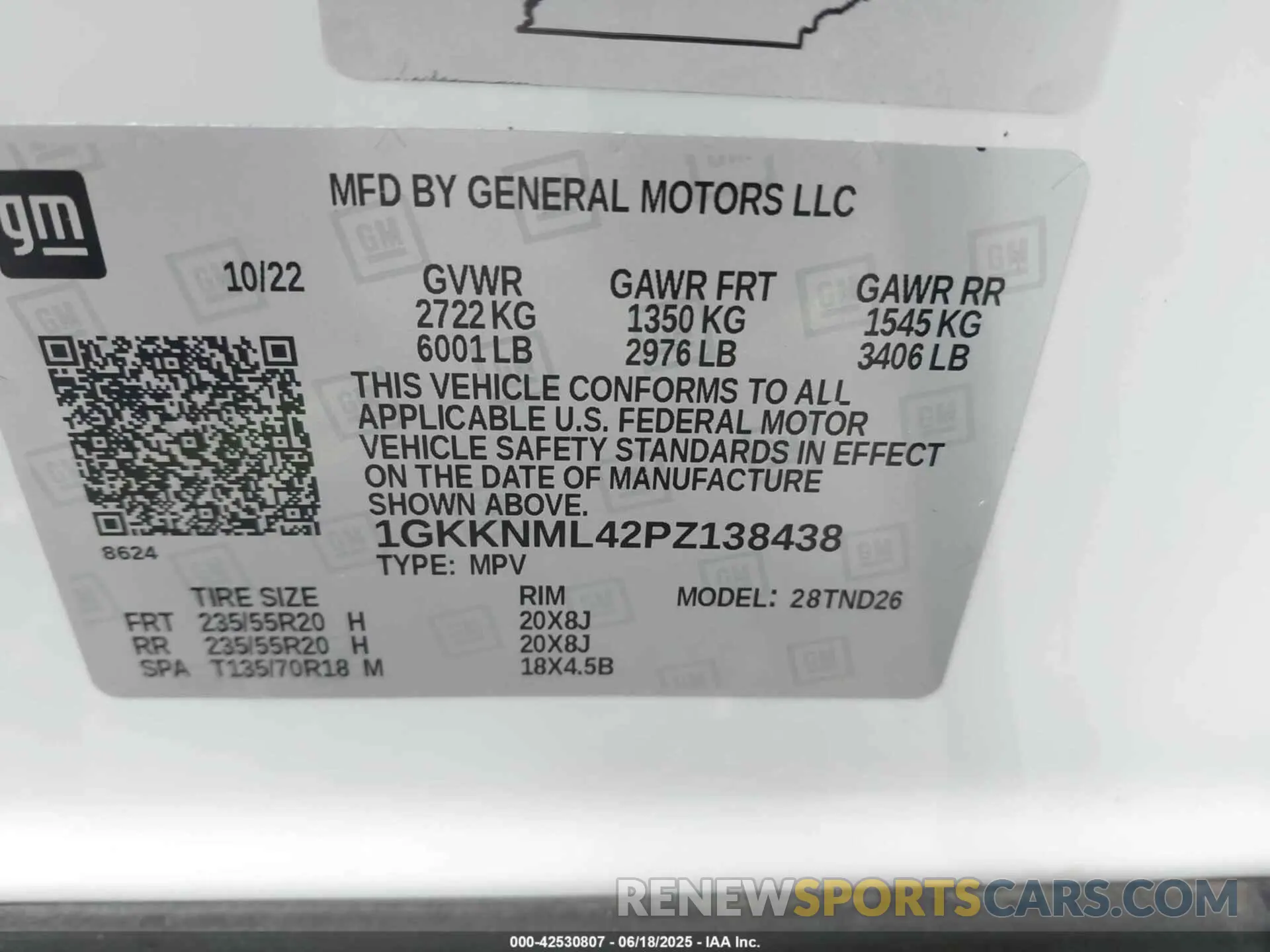 9 Photograph of a damaged car 1GKKNML42PZ138438 GMC ACADIA 2023