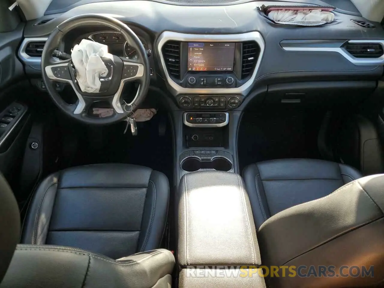 8 Photograph of a damaged car 1GKKNML43PZ152834 GMC ACADIA 2023