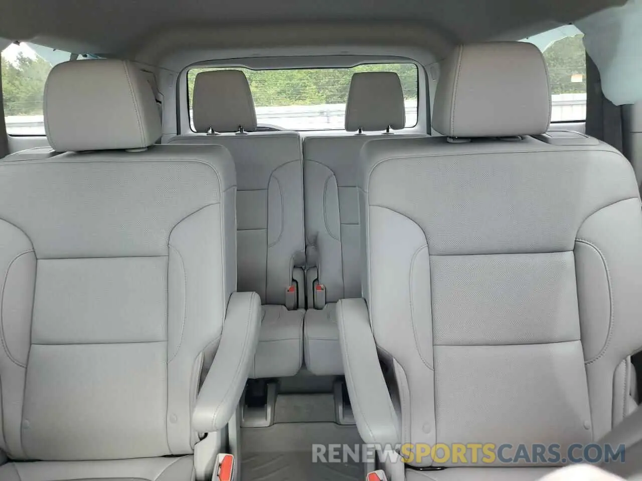 10 Photograph of a damaged car 1GKKNML45PZ100413 GMC ACADIA 2023