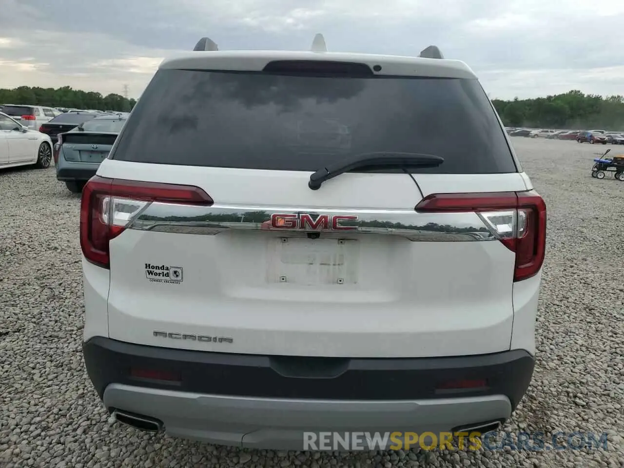 6 Photograph of a damaged car 1GKKNML45PZ100413 GMC ACADIA 2023