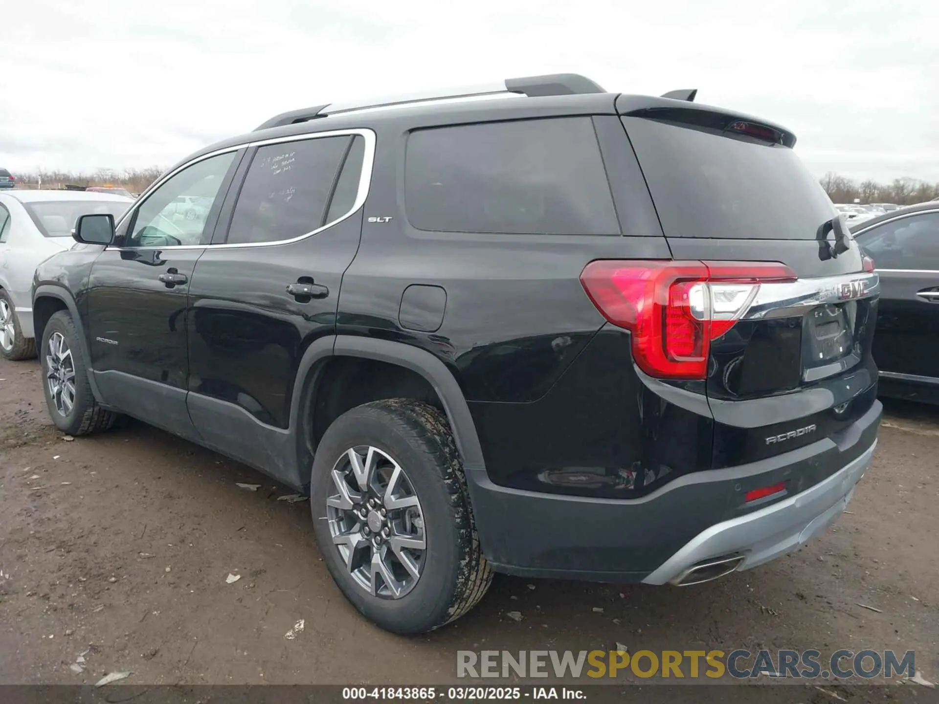 3 Photograph of a damaged car 1GKKNML45PZ185835 GMC ACADIA 2023