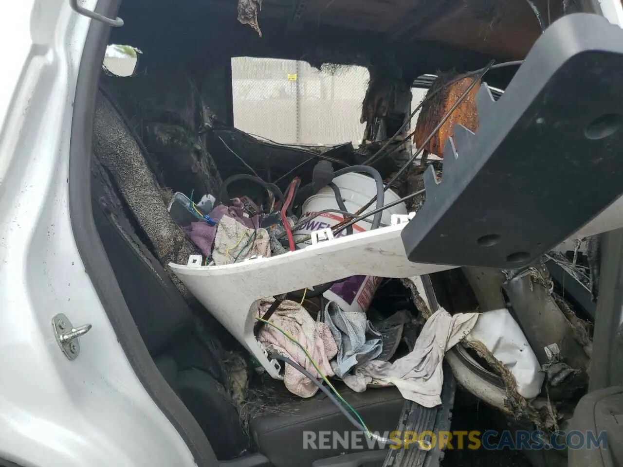 11 Photograph of a damaged car 1GKKNML45PZ233432 GMC ACADIA 2023