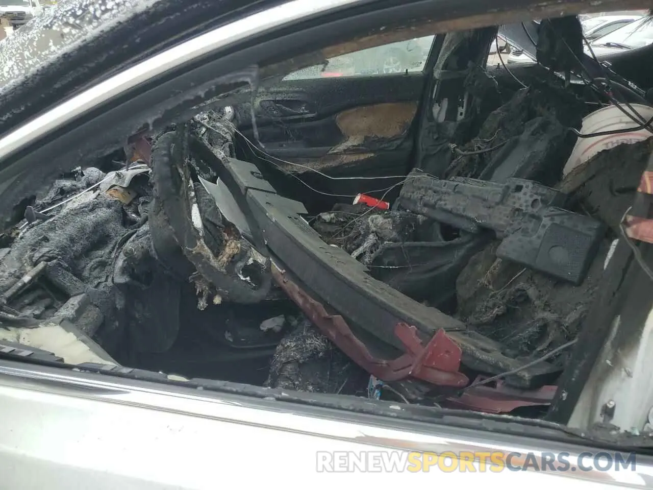 7 Photograph of a damaged car 1GKKNML45PZ233432 GMC ACADIA 2023