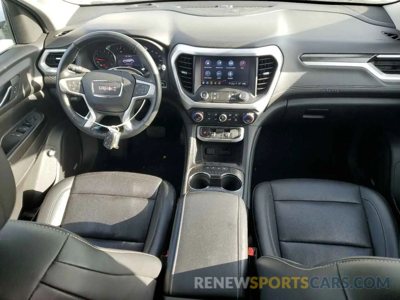 8 Photograph of a damaged car 1GKKNML46PZ148504 GMC ACADIA 2023