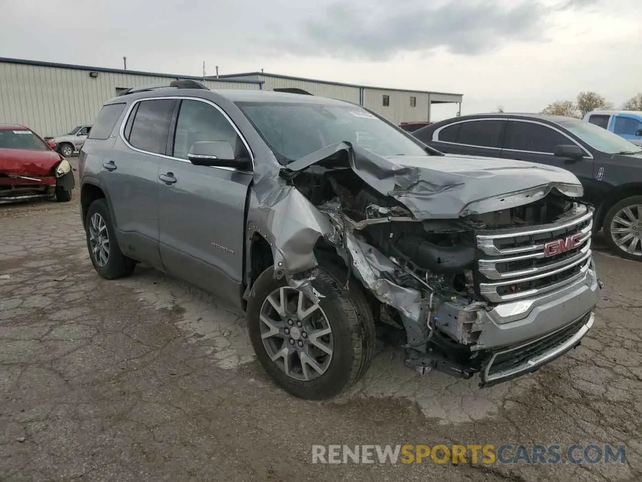 4 Photograph of a damaged car 1GKKNML46PZ227946 GMC ACADIA 2023
