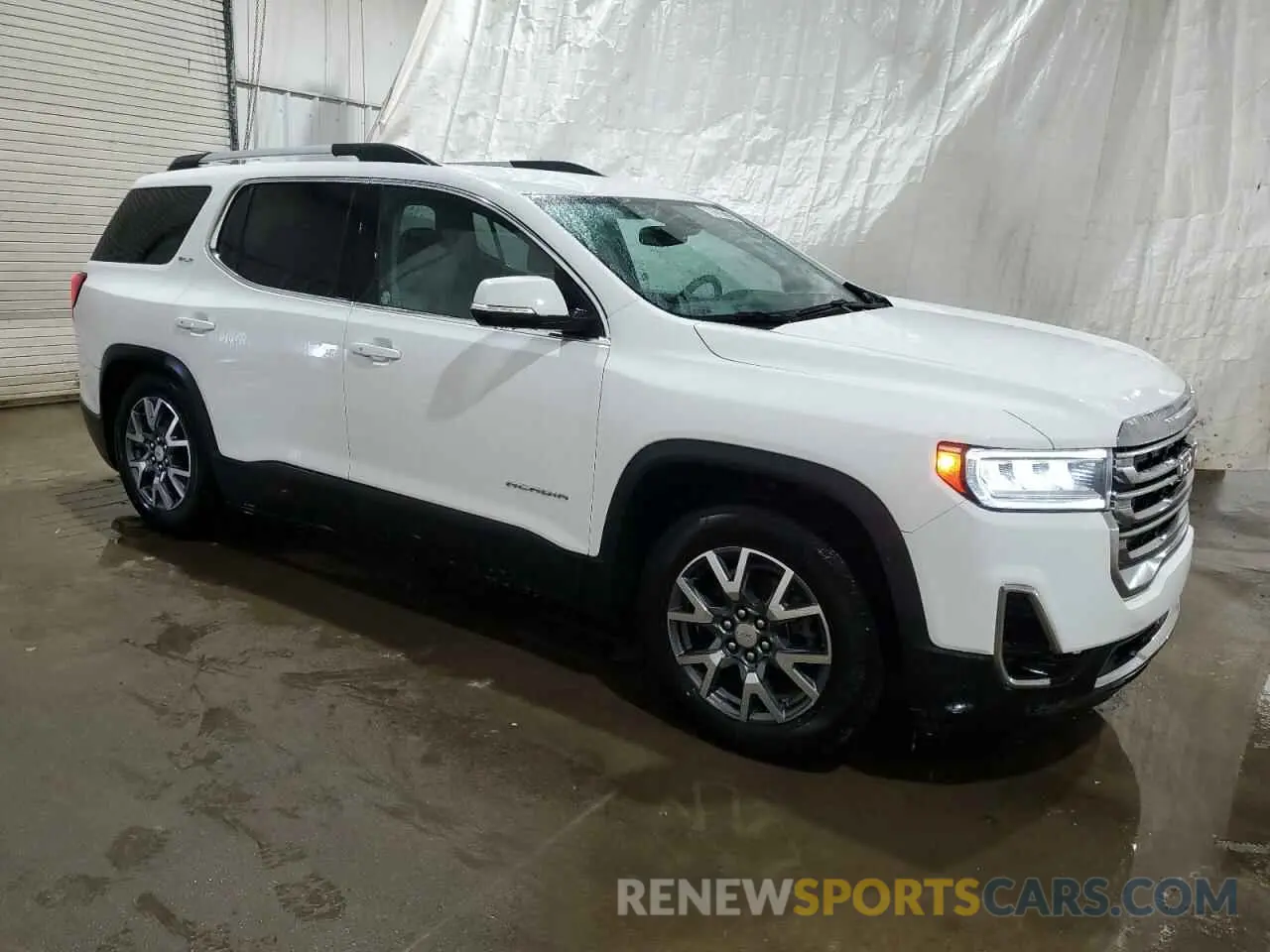 4 Photograph of a damaged car 1GKKNML46PZ254788 GMC ACADIA 2023