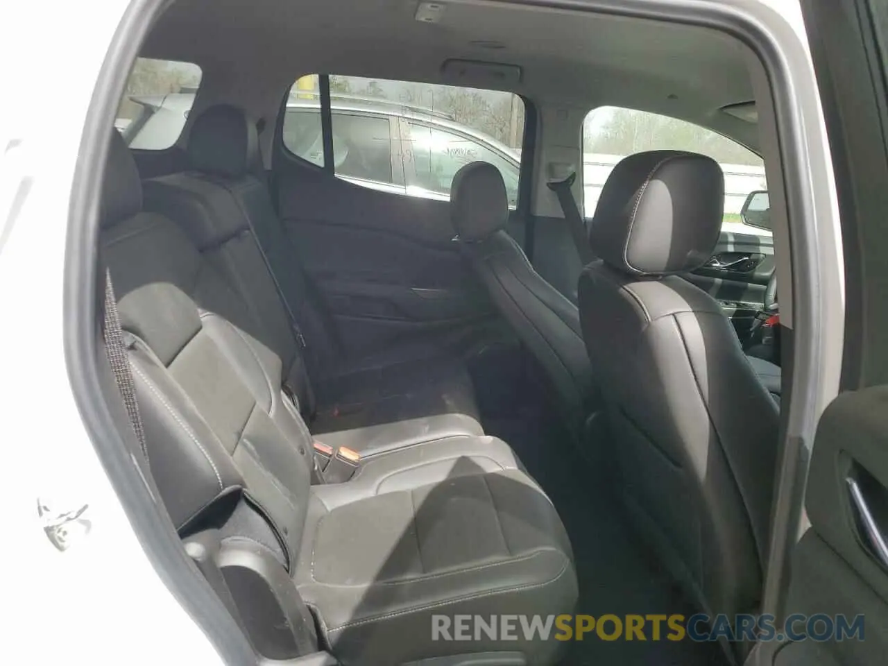 11 Photograph of a damaged car 1GKKNML47PZ238017 GMC ACADIA 2023