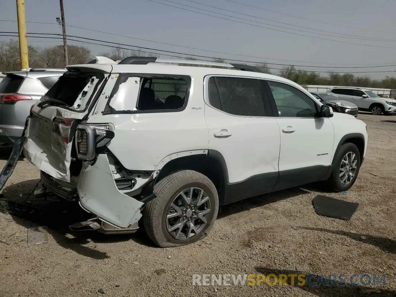 3 Photograph of a damaged car 1GKKNML47PZ238017 GMC ACADIA 2023