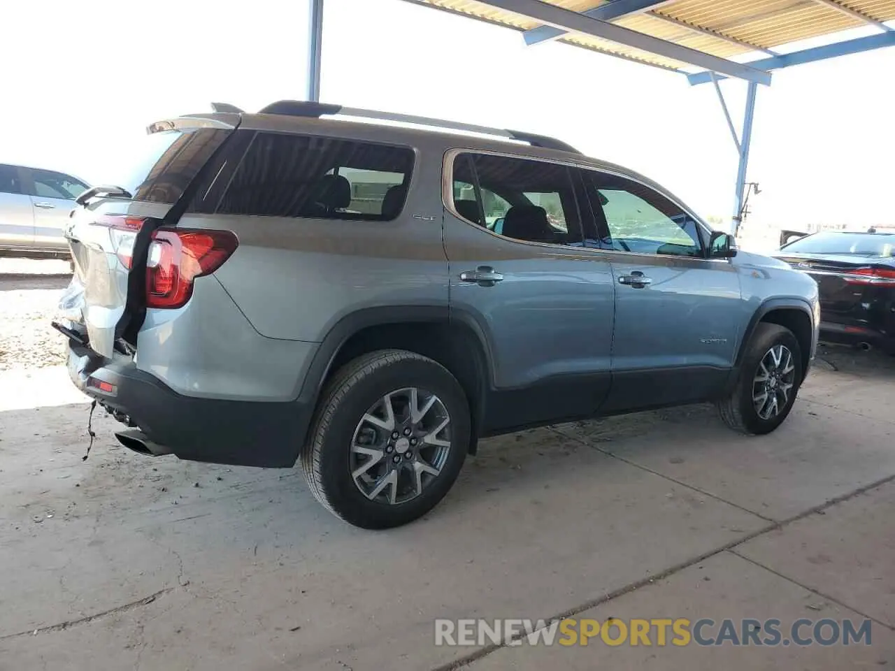 3 Photograph of a damaged car 1GKKNML48PZ225681 GMC ACADIA 2023