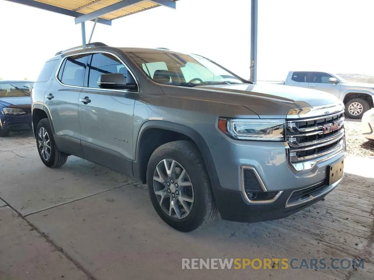 4 Photograph of a damaged car 1GKKNML48PZ225681 GMC ACADIA 2023