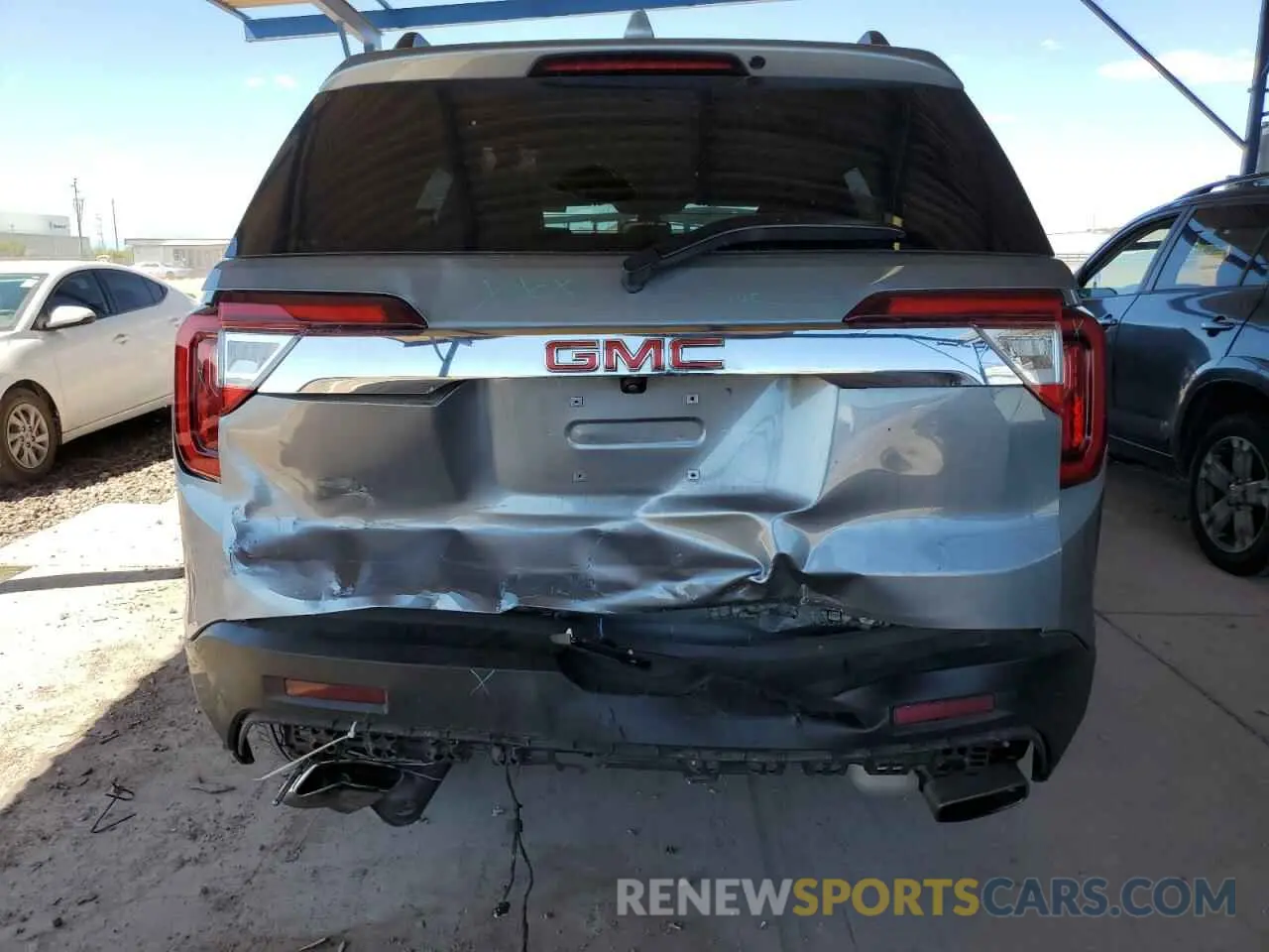 6 Photograph of a damaged car 1GKKNML48PZ225681 GMC ACADIA 2023