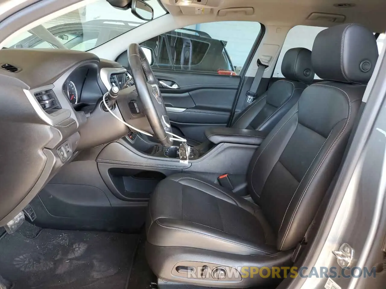 7 Photograph of a damaged car 1GKKNML48PZ225681 GMC ACADIA 2023