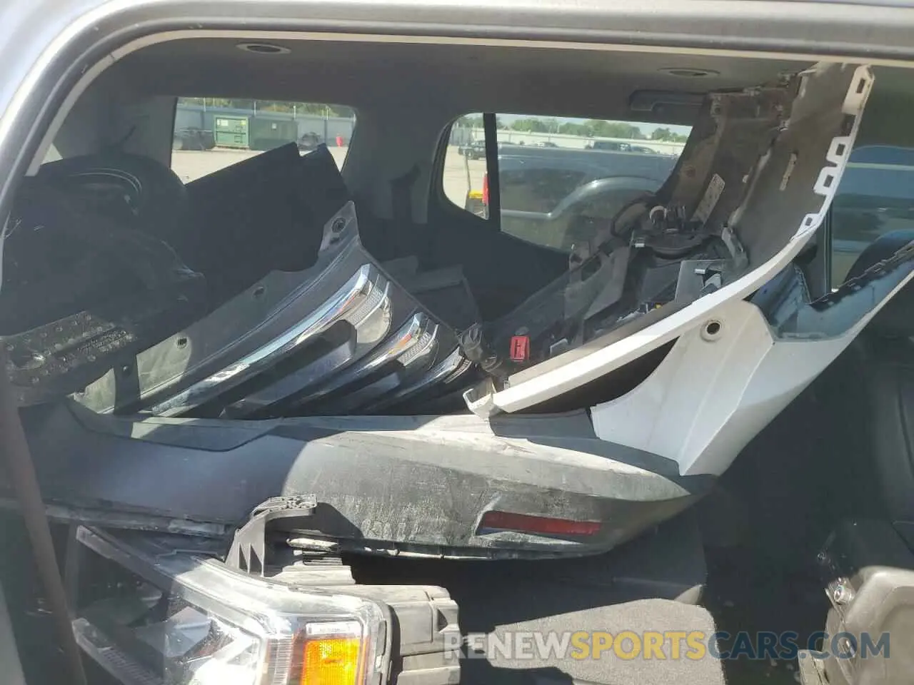 13 Photograph of a damaged car 1GKKNML48PZ238074 GMC ACADIA 2023