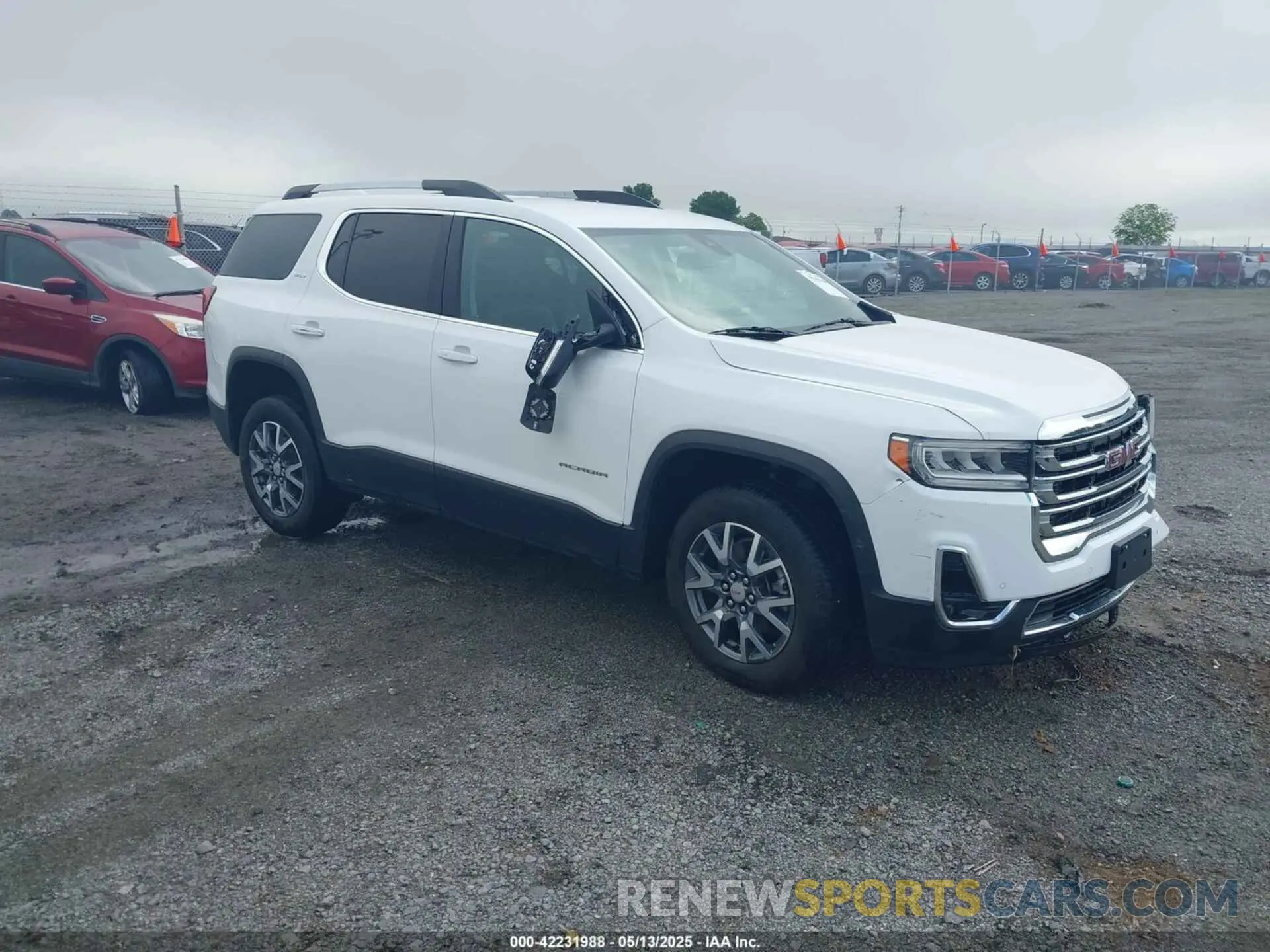 1 Photograph of a damaged car 1GKKNML4XPZ156685 GMC ACADIA 2023