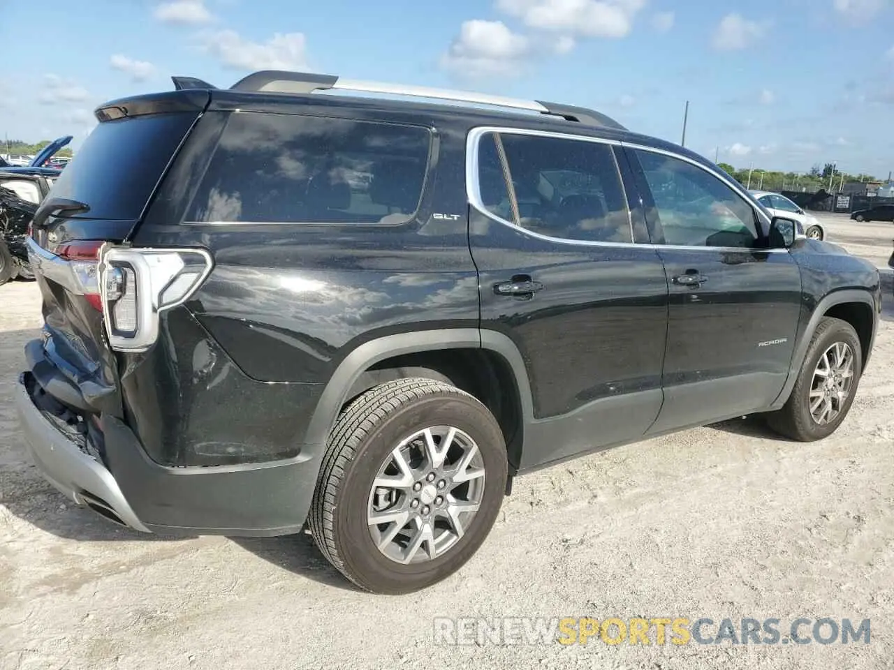 3 Photograph of a damaged car 1GKKNMLS1PZ249643 GMC ACADIA 2023