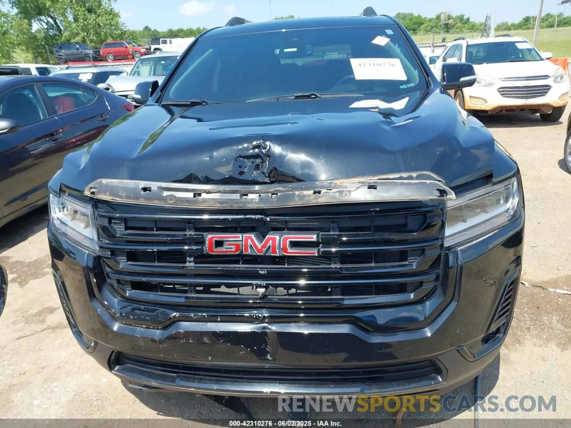 13 Photograph of a damaged car 1GKKNMLS1PZ258942 GMC ACADIA 2023