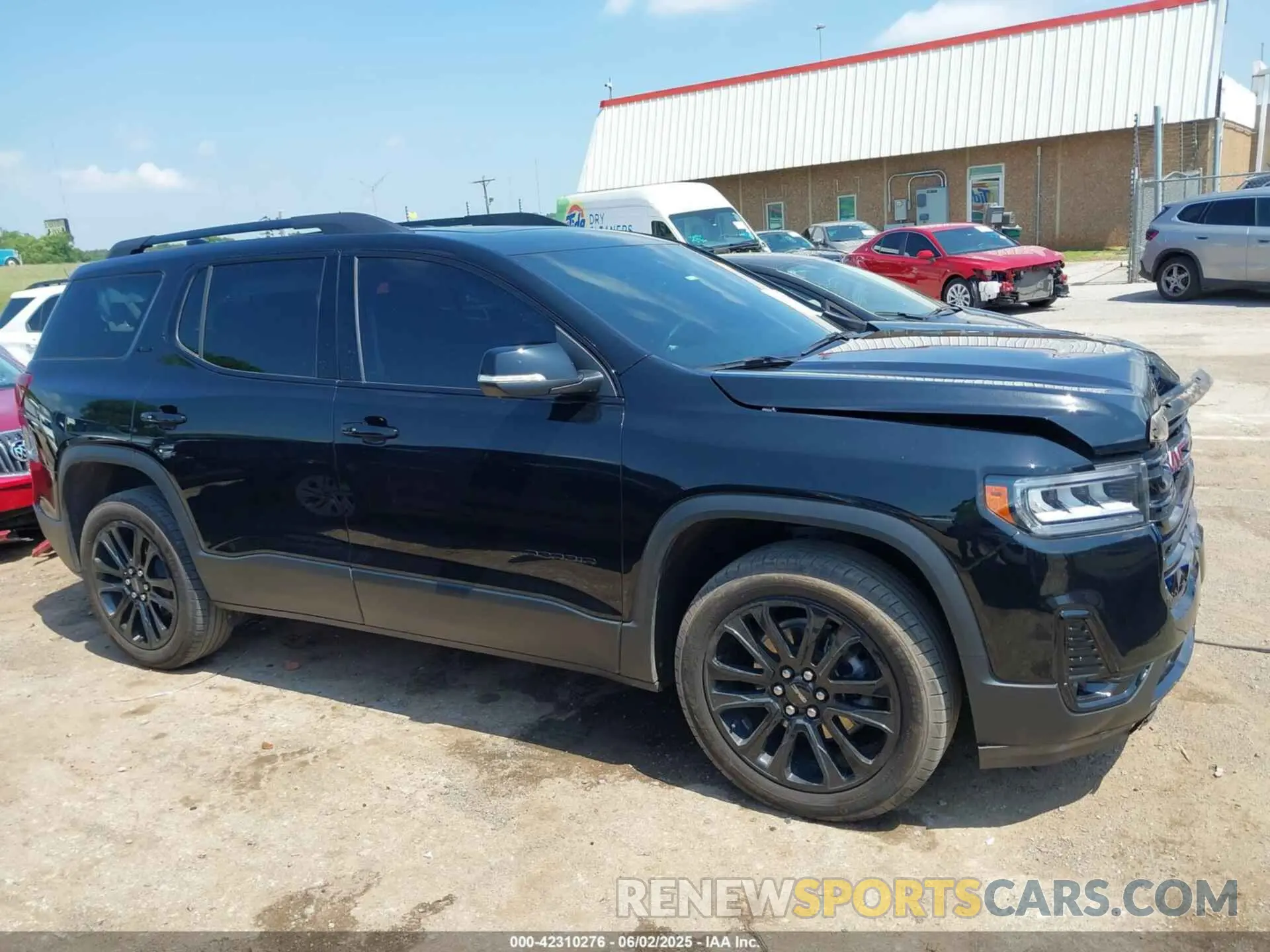 14 Photograph of a damaged car 1GKKNMLS1PZ258942 GMC ACADIA 2023