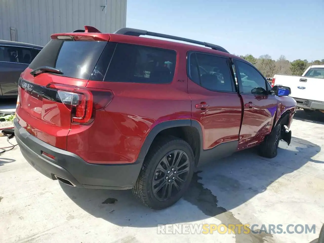 3 Photograph of a damaged car 1GKKNMLS1PZ261100 GMC ACADIA 2023