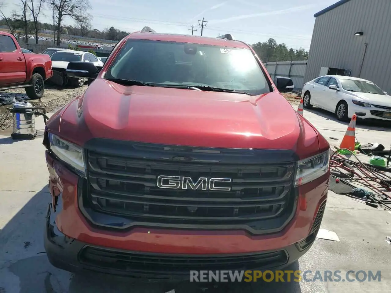 5 Photograph of a damaged car 1GKKNMLS1PZ261100 GMC ACADIA 2023