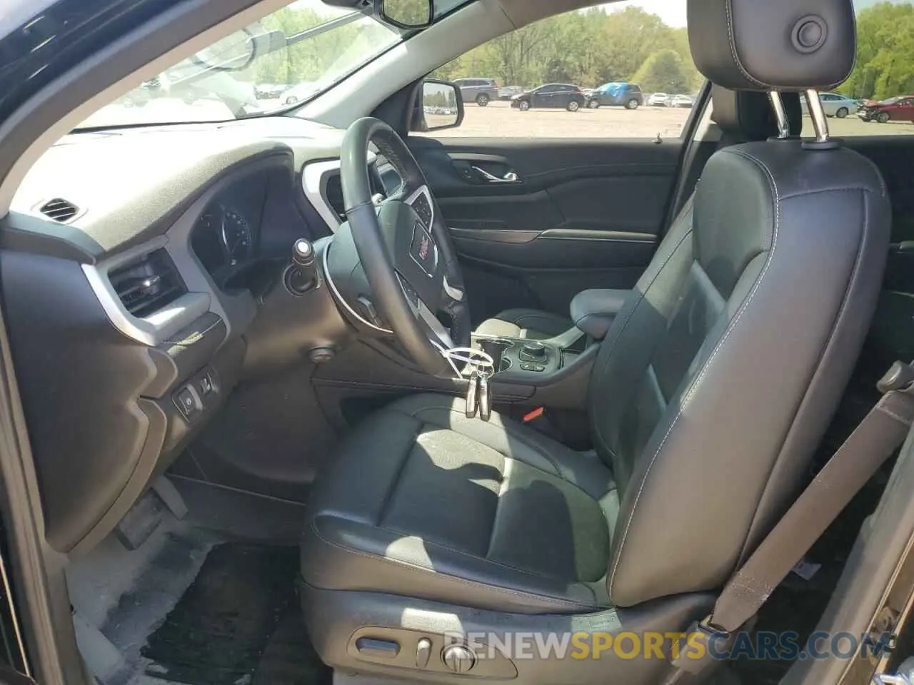 7 Photograph of a damaged car 1GKKNMLS2PZ155125 GMC ACADIA 2023