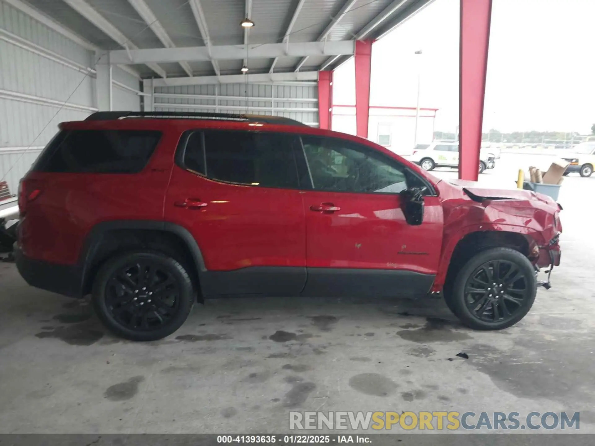 14 Photograph of a damaged car 1GKKNMLS4PZ174923 GMC ACADIA 2023