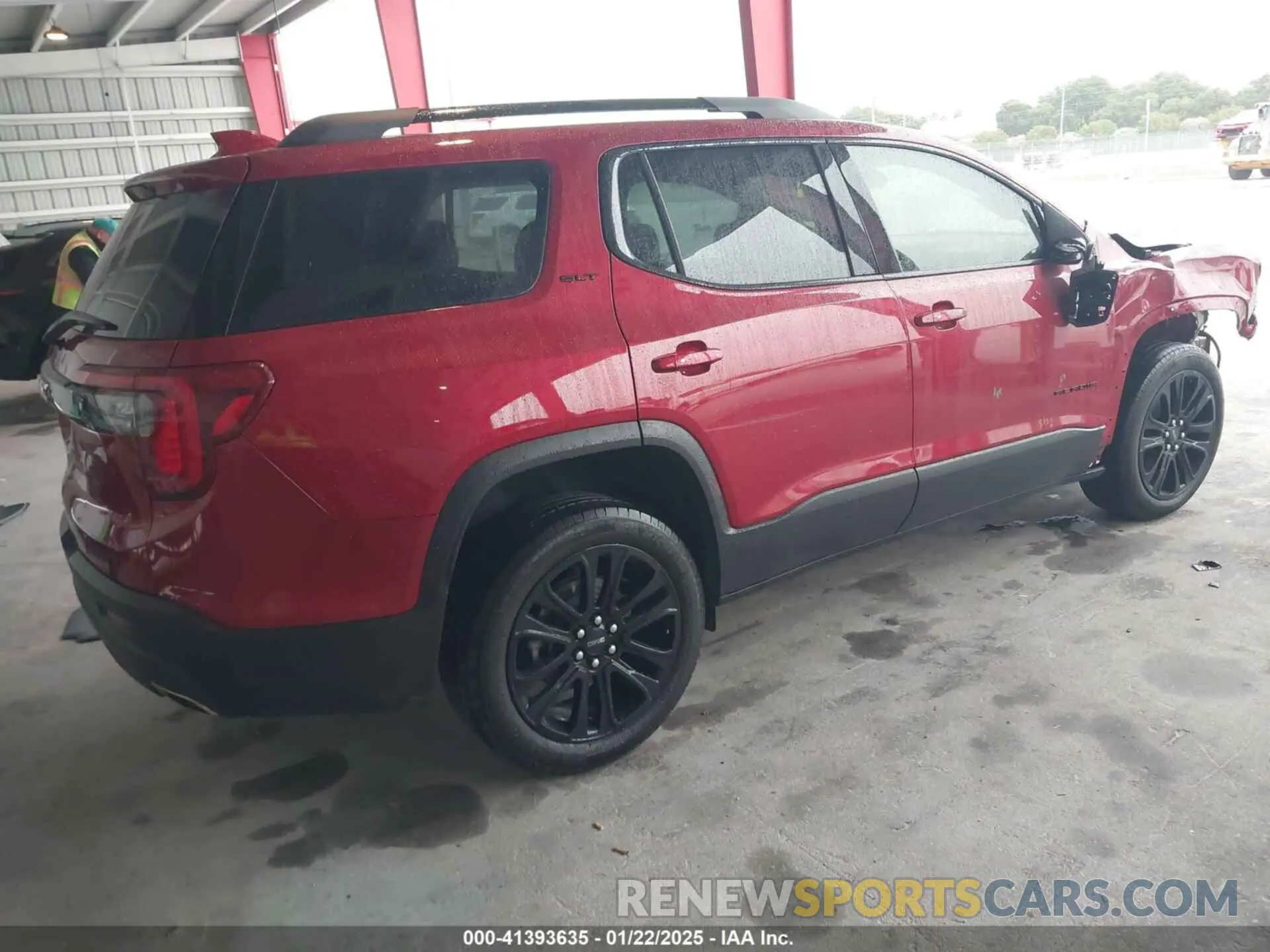 4 Photograph of a damaged car 1GKKNMLS4PZ174923 GMC ACADIA 2023