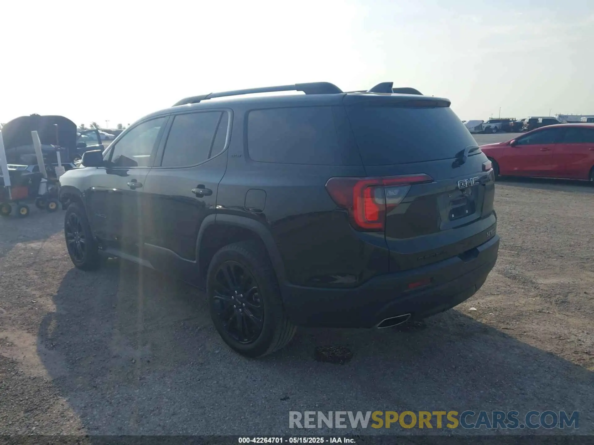 3 Photograph of a damaged car 1GKKNMLS8PZ253608 GMC ACADIA 2023