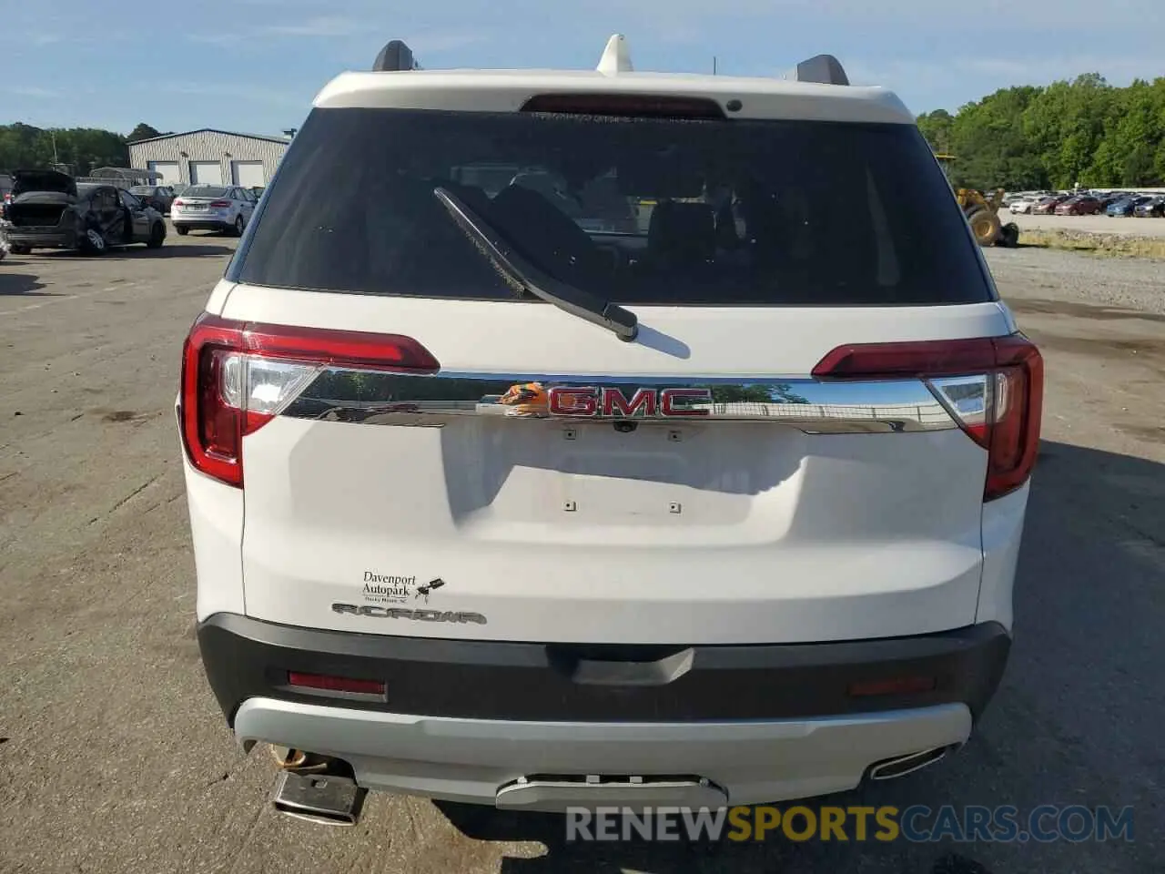 6 Photograph of a damaged car 1GKKNMLS8PZ264978 GMC ACADIA 2023