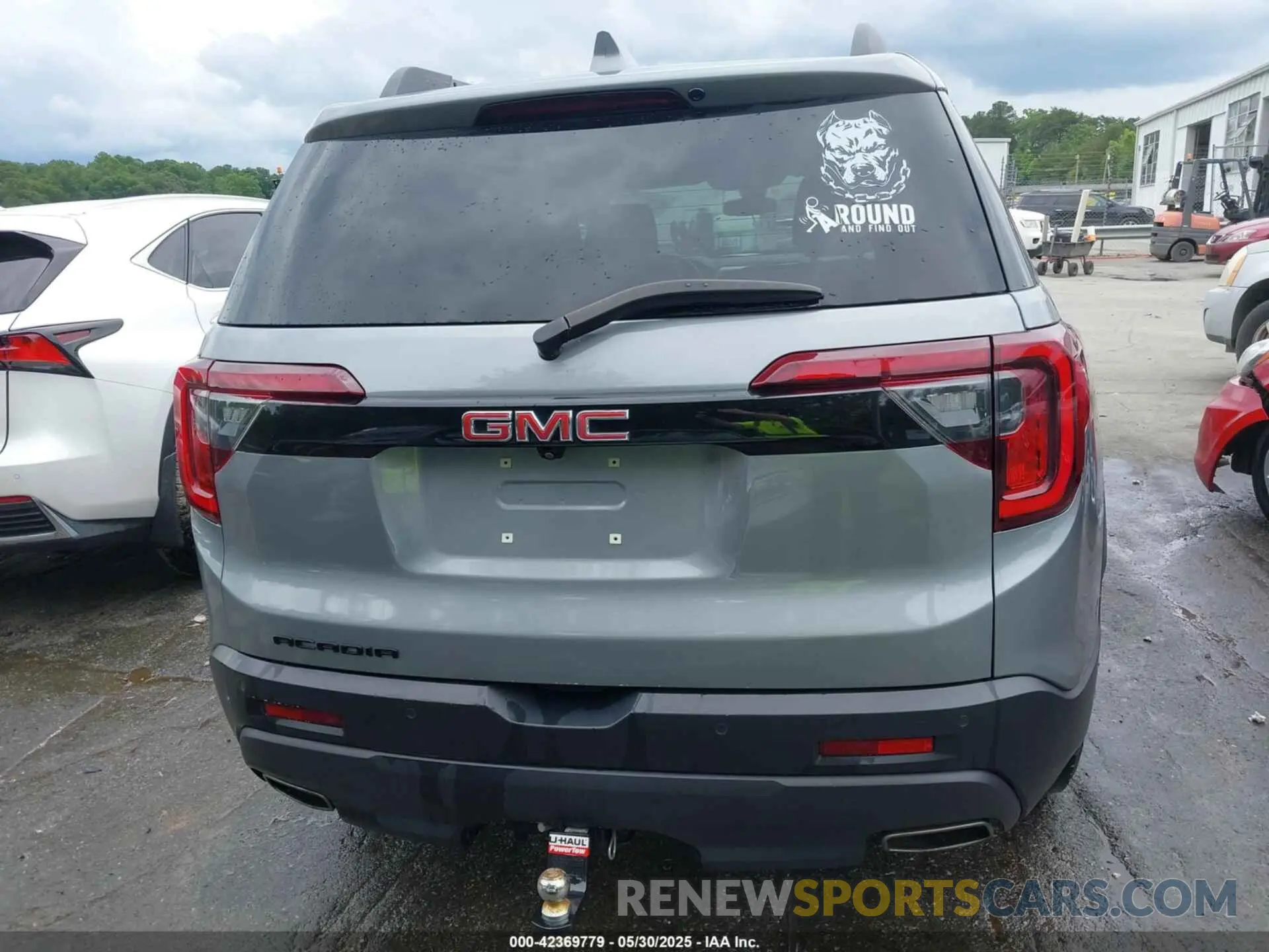 16 Photograph of a damaged car 1GKKNMLS9PZ143554 GMC ACADIA 2023
