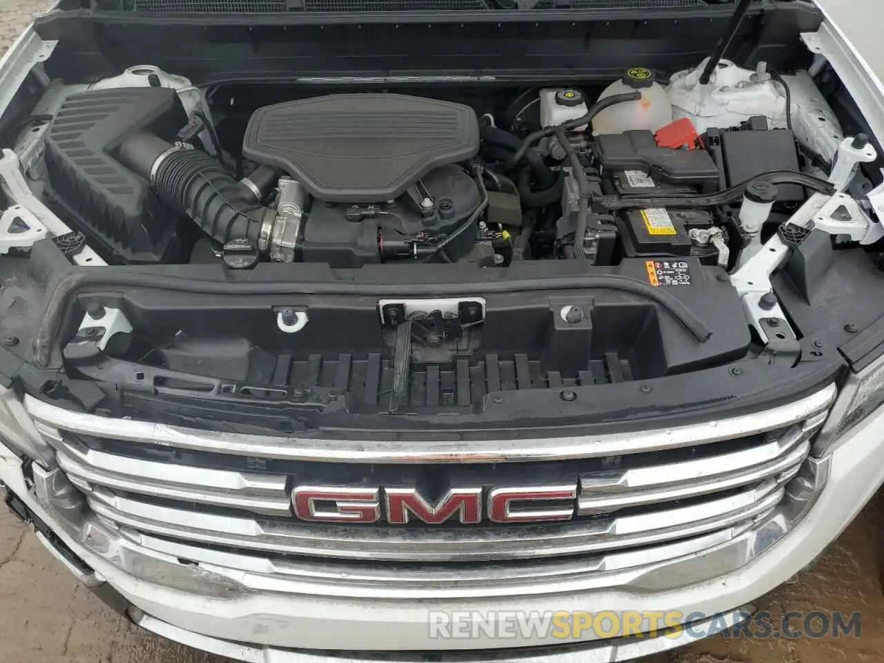 13 Photograph of a damaged car 1GKKNMLS9PZ265413 GMC ACADIA 2023