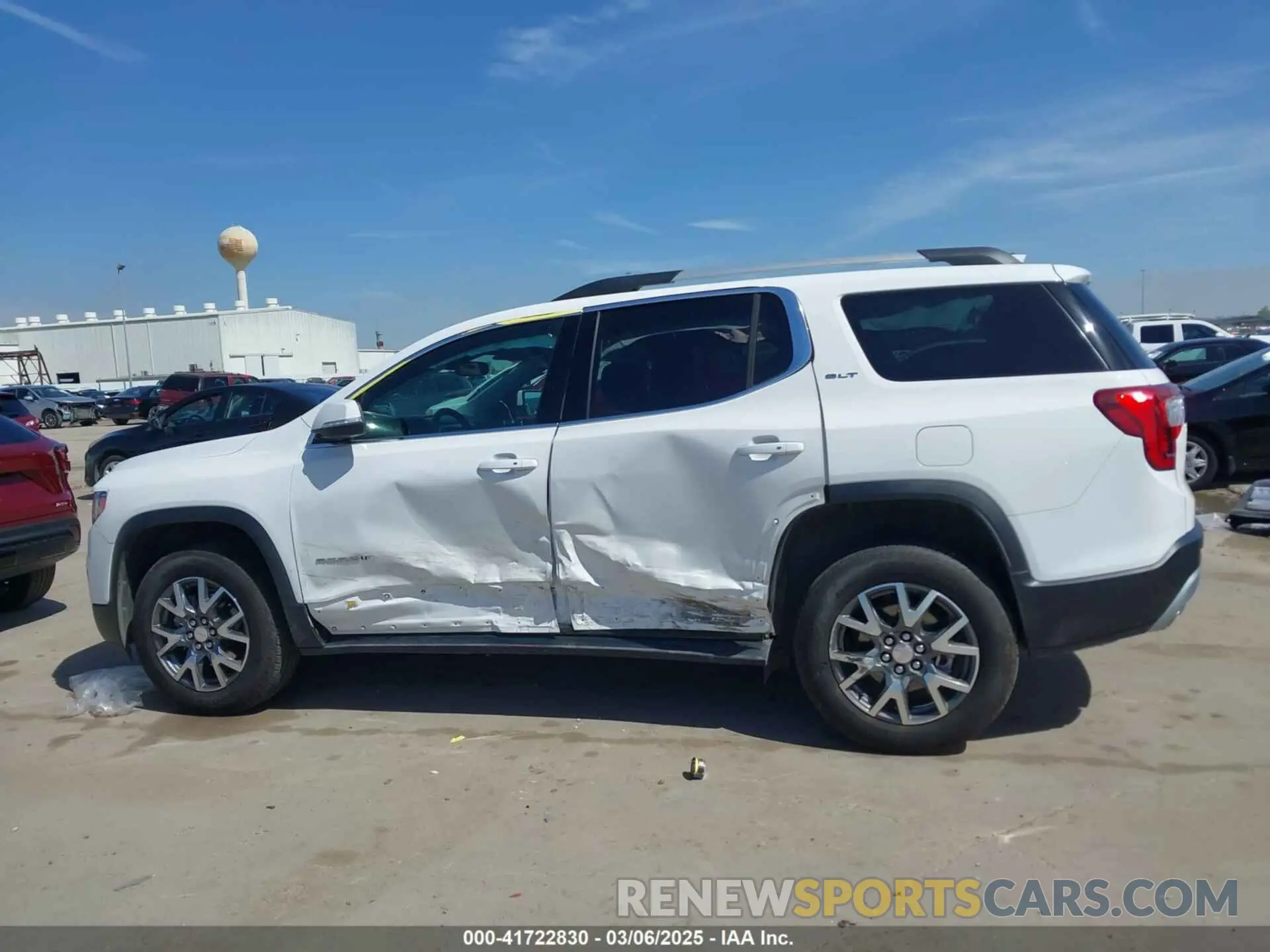 14 Photograph of a damaged car 1GKKNMLSXPZ254548 GMC ACADIA 2023
